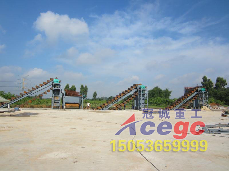 寧波鏈斗式洗沙設備現(xiàn)場 寧波鏈斗式洗沙設備現(xiàn)場