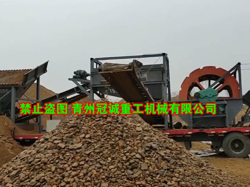 移動(dòng)洗砂機(jī)械客戶現(xiàn)場(chǎng) 移動(dòng)洗砂機(jī)械客戶現(xiàn)場(chǎng)