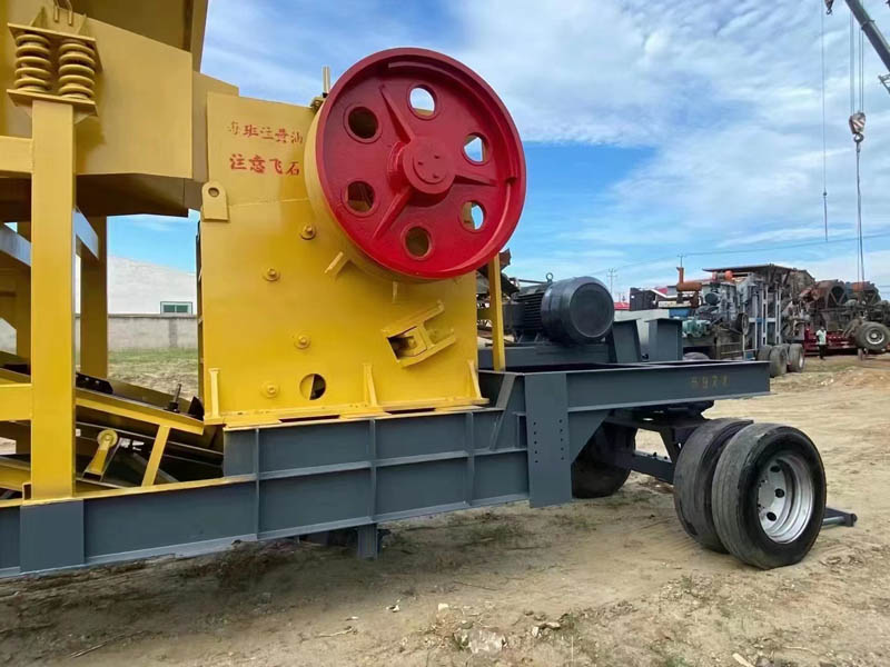 車載移動破碎站 車載移動破碎站