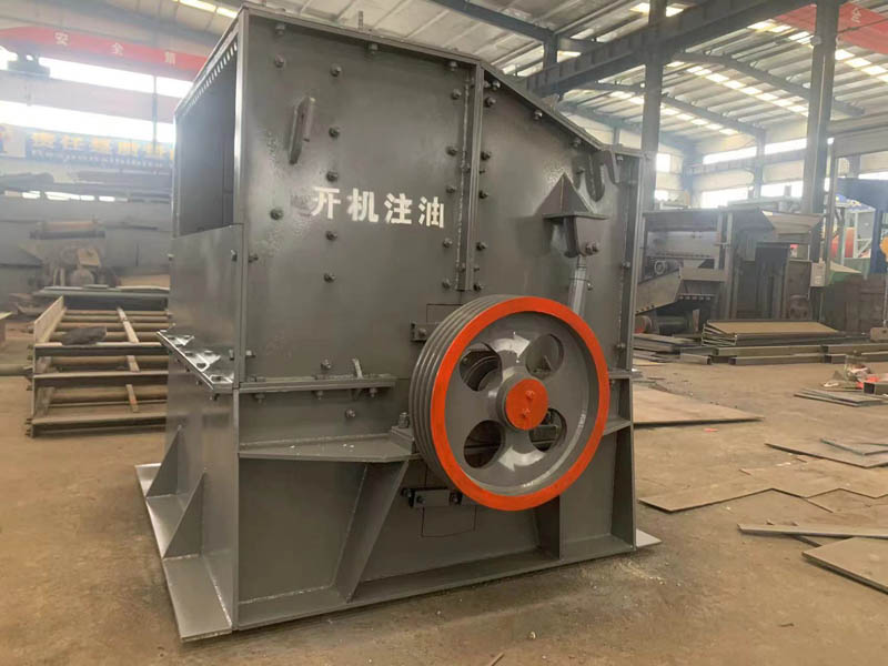 移動(dòng)式破碎制砂機(jī) 移動(dòng)式破碎制砂機(jī)